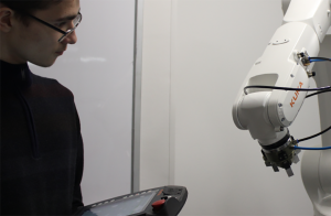 С 3 по 7 июня 2024 г. образовательный курс от ИИТБ - «Основы работы с роботами KUKA» 